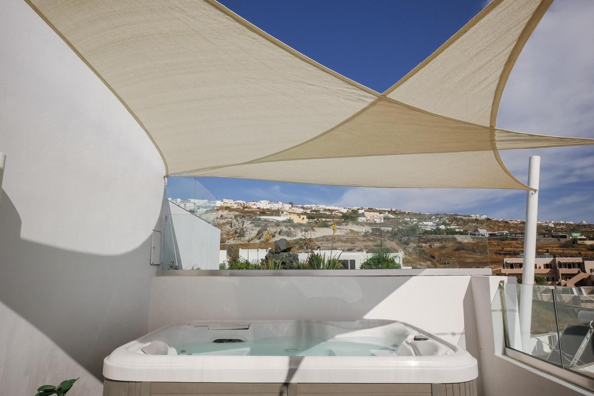Valery Suites Φηρά Εξωτερικό φωτογραφία