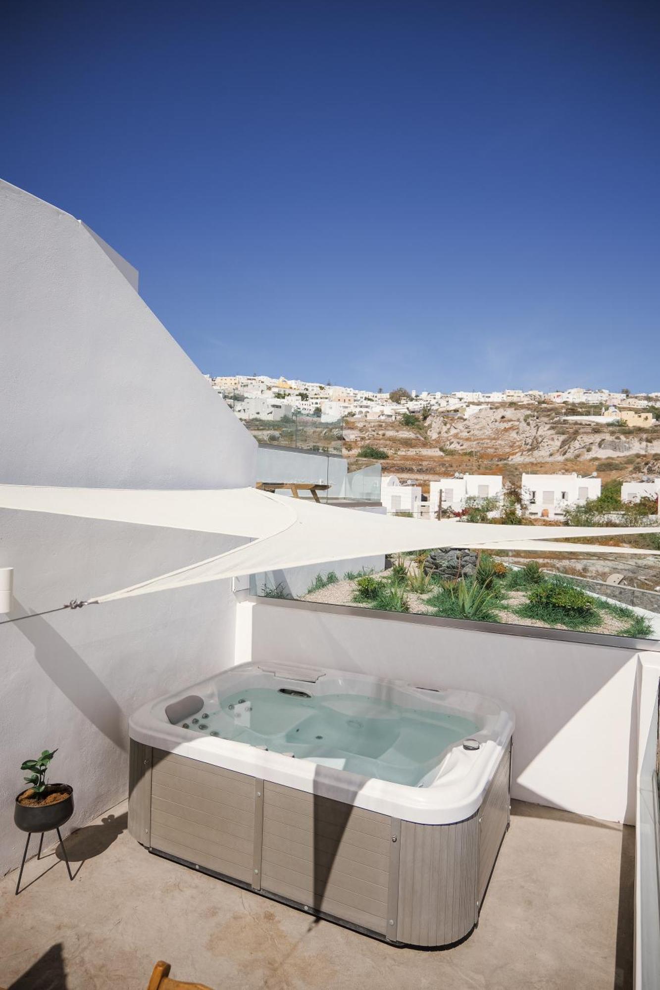 Valery Suites Φηρά Εξωτερικό φωτογραφία