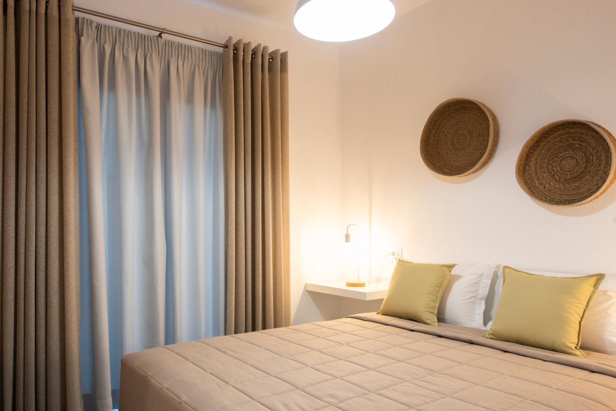 Valery Suites Φηρά Δωμάτιο φωτογραφία