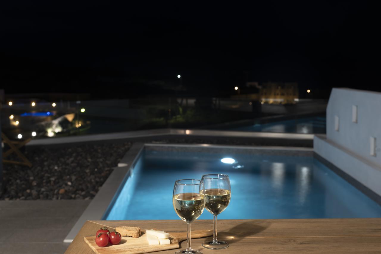 Valery Suites Φηρά Εξωτερικό φωτογραφία